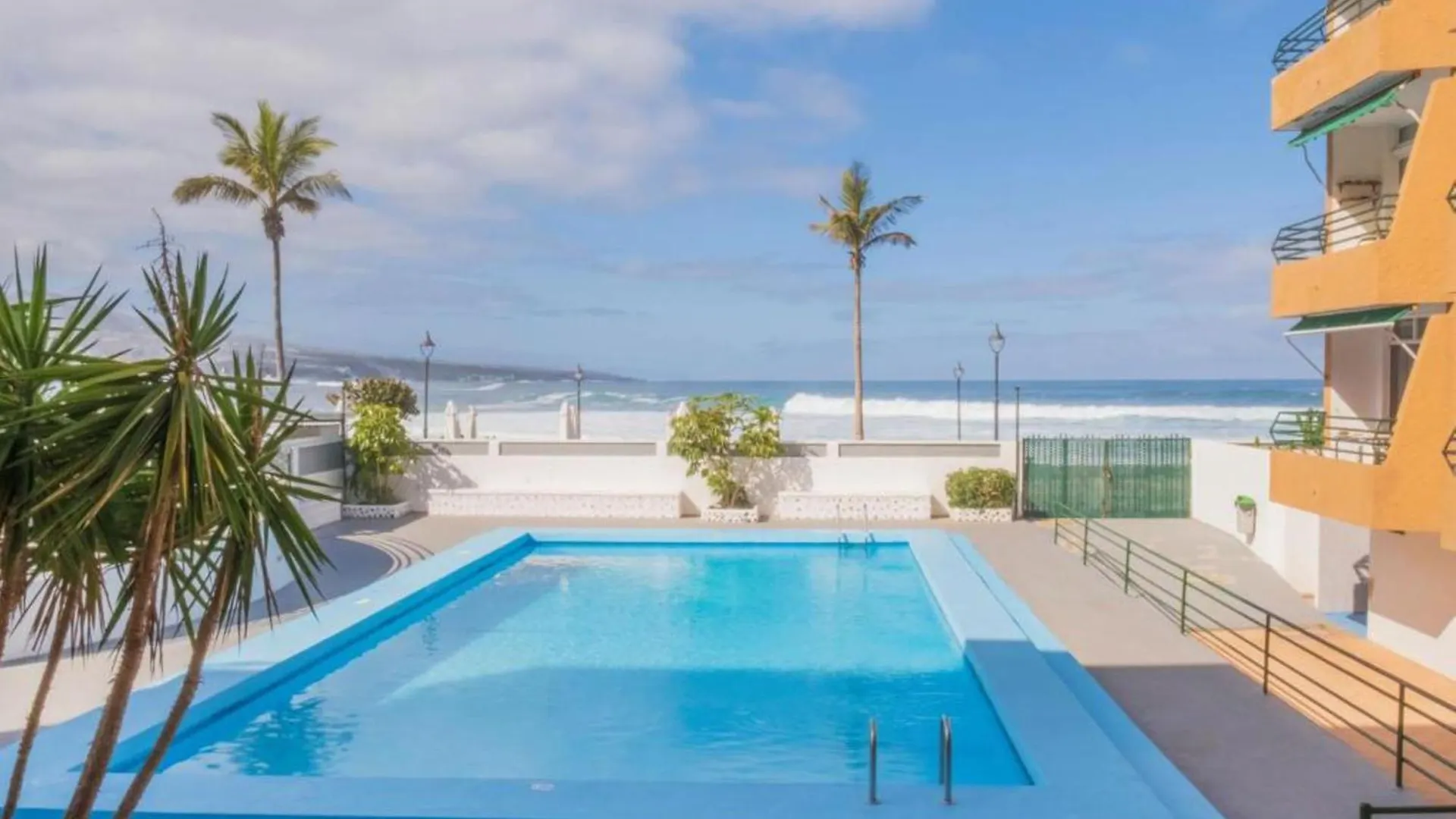 Live Punta Columbus Pool & Beach Front Punta Del Hidalgo 0*,  Spain